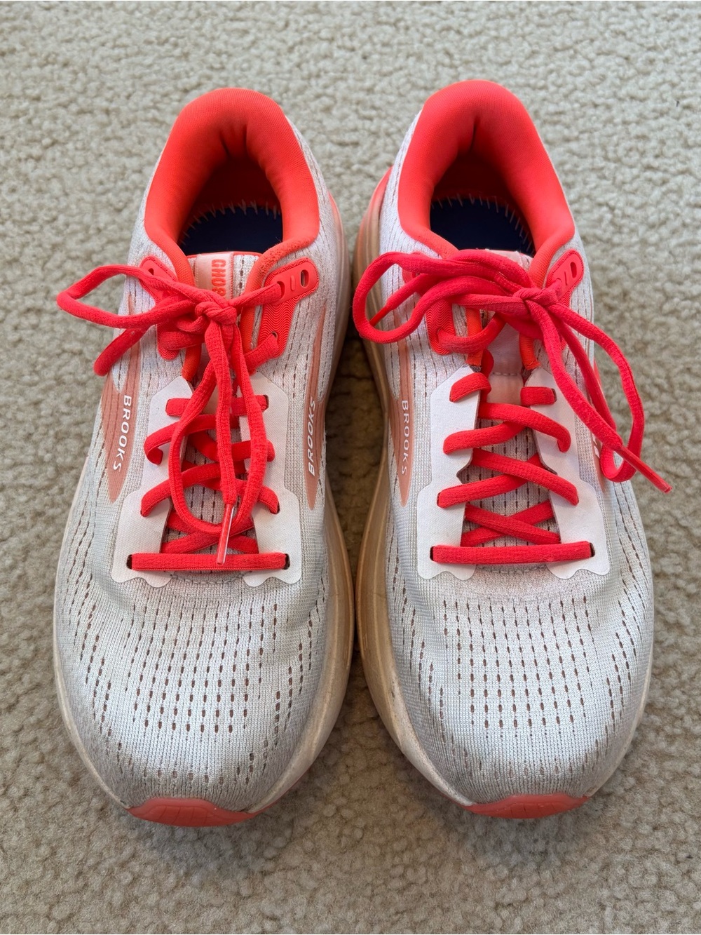 Brooks Women's Ghost Max Running Shoes in Coral/White Size 9